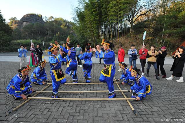 九游登录中心-包含传统竹竿跳高比赛，体验民族运动的魅力的词条