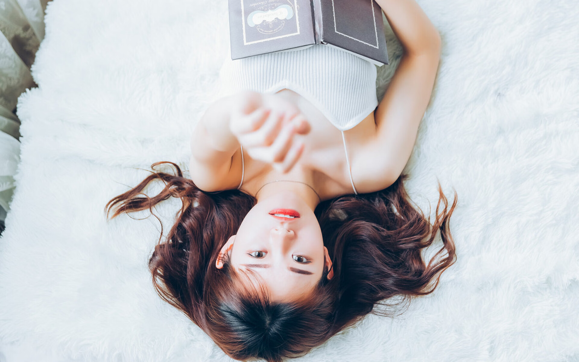 九游官网pc-德甲极限比赛：高强度攻防的巅峰展现，德甲经典比赛